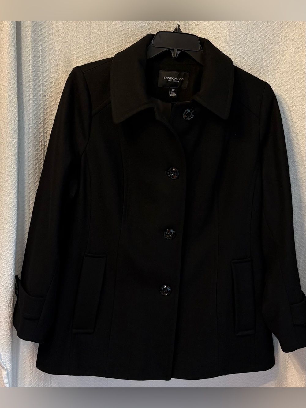 London Fog Classic Black Wool Blend Car Coat With Front Button Closure. Size Xl